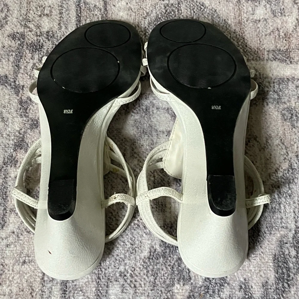 New York Transit Jeweled White Wedge Sandals 8 1/2M - Picture 7 of 7